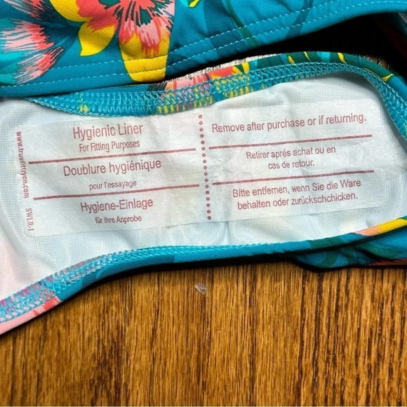 Land's End Women's Plus Size Floral One-Piece Swimsuit. Sz: 16DD - Picture 6 of 11